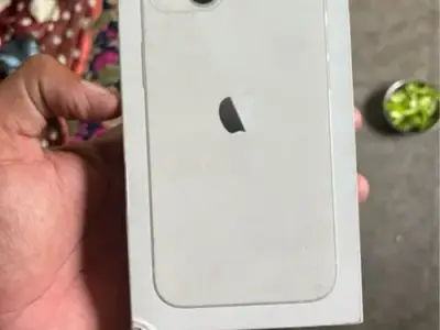 iPhone 13 nayu 2025 iPhone 13 nayu 2025