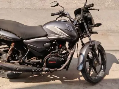 Honda CB Shine 2014 Single Owner Bike