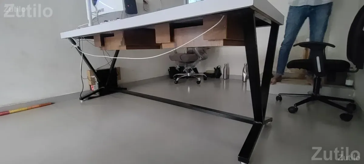 Wooden Office New Table - ઓફિસ ફર્નિચર - સુરત શહેર - Image 5