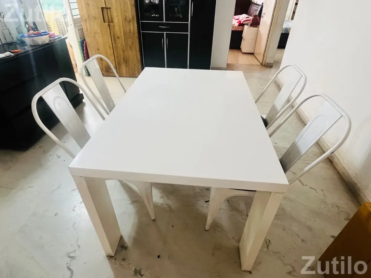 4 Seater Dinning Table with Chairs - ડાઇનિંગ ટેબલ અને સેટ - અમદાવાદ શહેર - Image 4