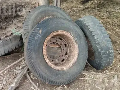 Used Vehicle Tyres with Rims Used Vehicle Tyres with Rims
