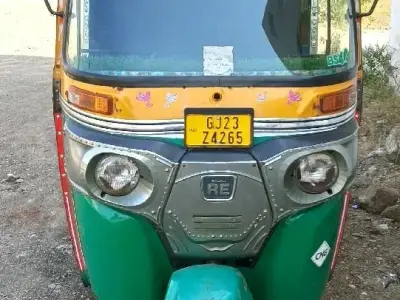 Bajaj RE CNG Auto Rickshaw for Sale Bajaj RE CNG Auto Rickshaw for Sale