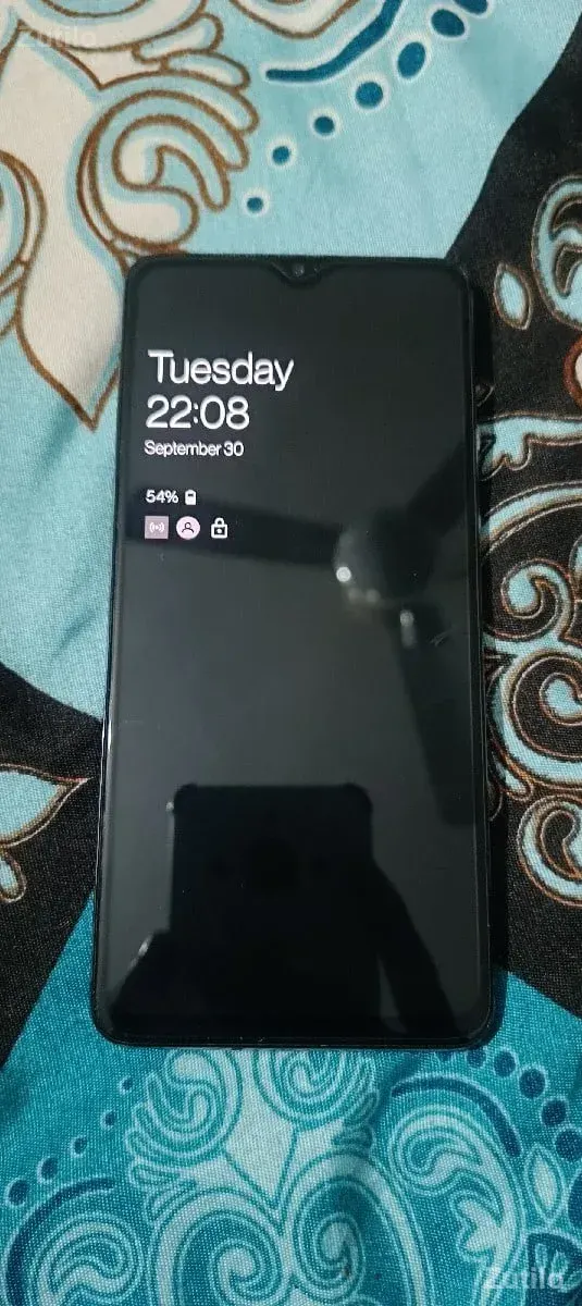 One plus - Mobile Phones - Una - Image 2