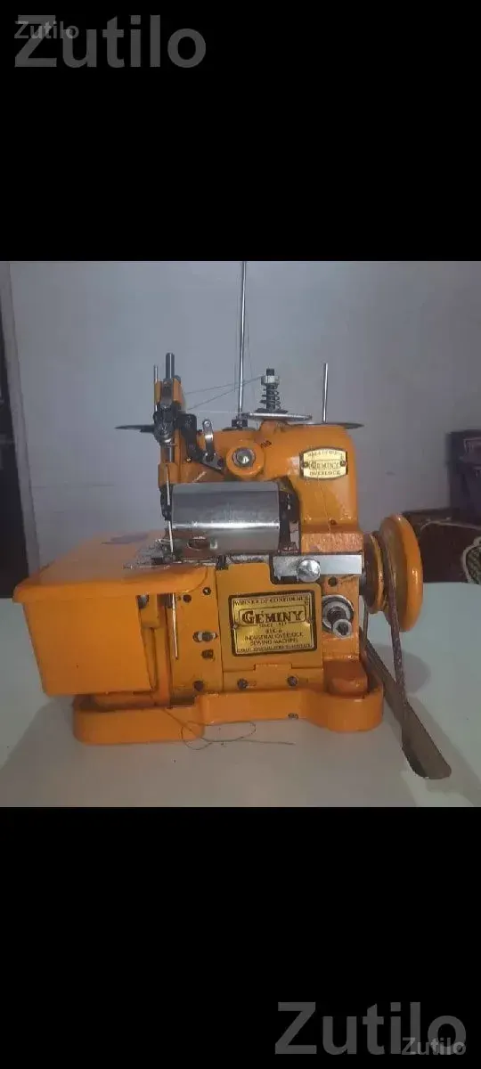 New Box Pack Overlock Sewing Machine with Motor - ટેક્સટાઇલ મશીનરી - જુનાગઢ - Image 3