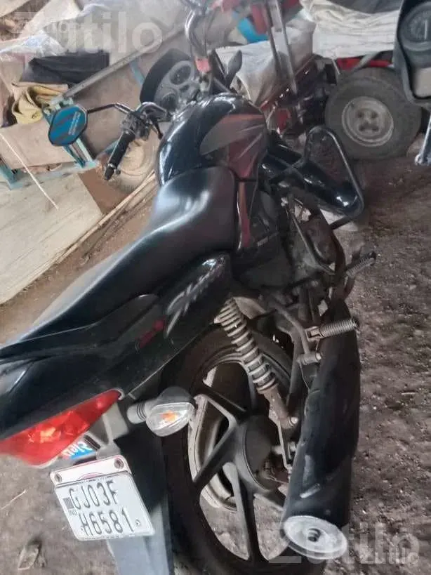 Honda Shine 2013 Motorcycle - Bikes - Bhanvad - Image 2