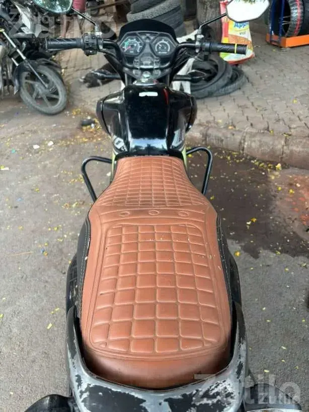 Honda Livo 2017 Bike, 3rd Owner - બાઇક્સ - સુરત શહેર - Image 2