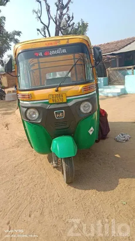 Bajaj CNG Auto Rickshaw BS6 2022 Model - Auto Rickshaws - Amirgadh - Image 4