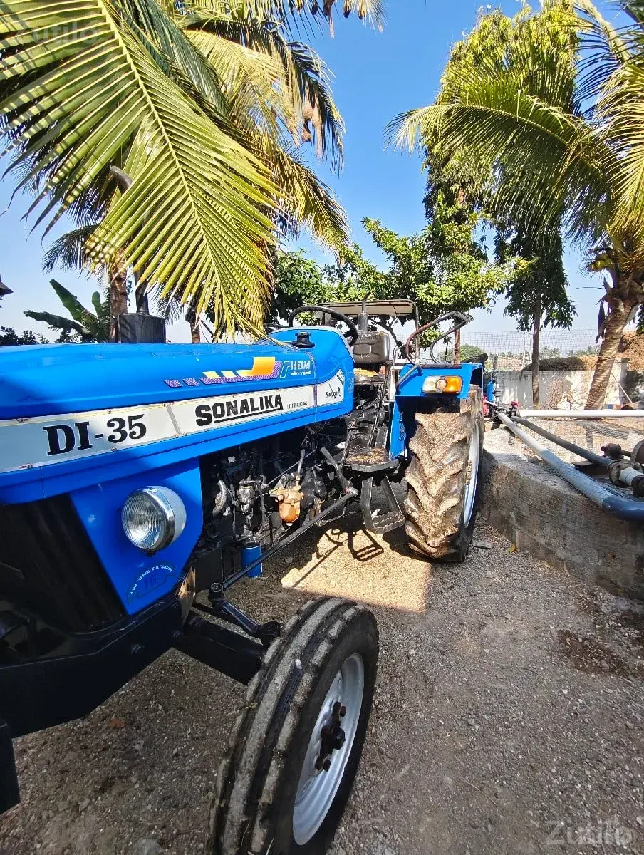 ધરતી ટ્રેકટર
સોનાલિકા 35 - Tractors - Pavi - Image 1