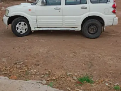 Mahindra Scorpio 2008 White SUV