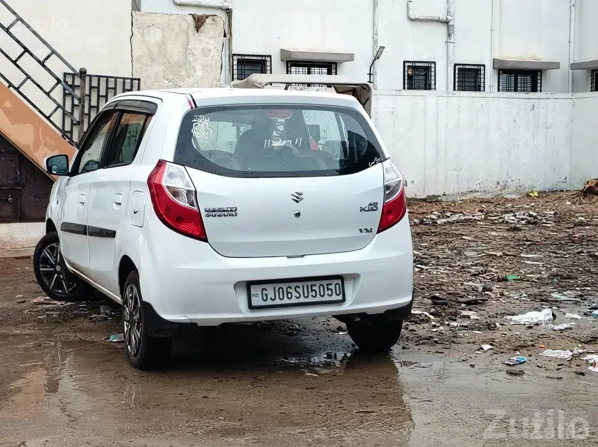 Maruti Alto K10 White VXi Hatchback - Cars - Halvad - Image 2