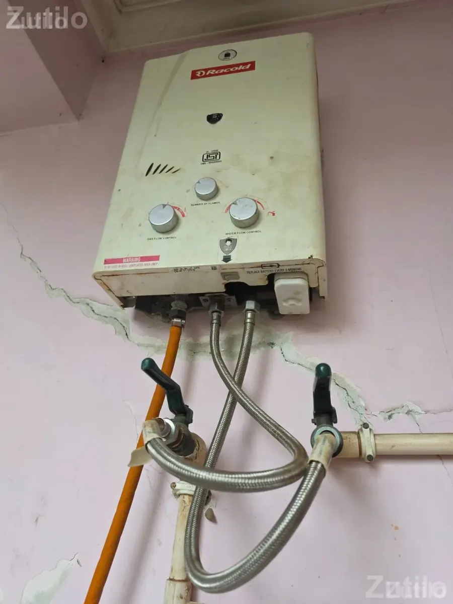 Racold gas geyser 6 litre used - Geysers / Water Heaters - Ahmedabad City - Image 2