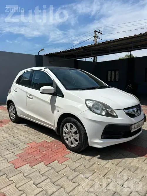 Honda Brio 2013 Petrol First Owner - Cars - Dhoraji - Image 2
