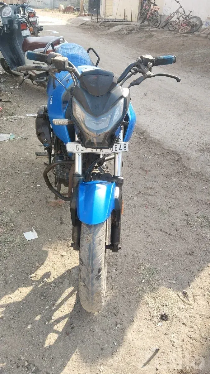 Hero Xtreme 150R Blue Used Bike - બાઇક્સ - ખંભાળિયા - Image 3