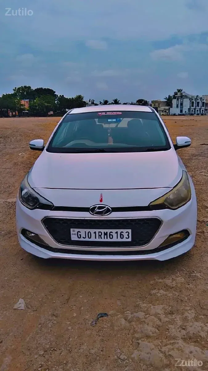 Hyundai i20 Asta - કાર - માંગ્રોળ - Image 3