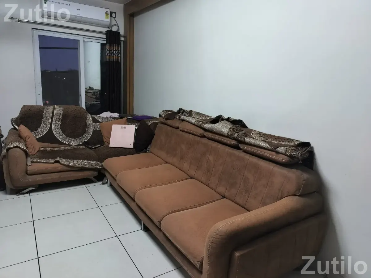 6 sheeter sofa - Sofa Sets - Vadodara City - Image 1