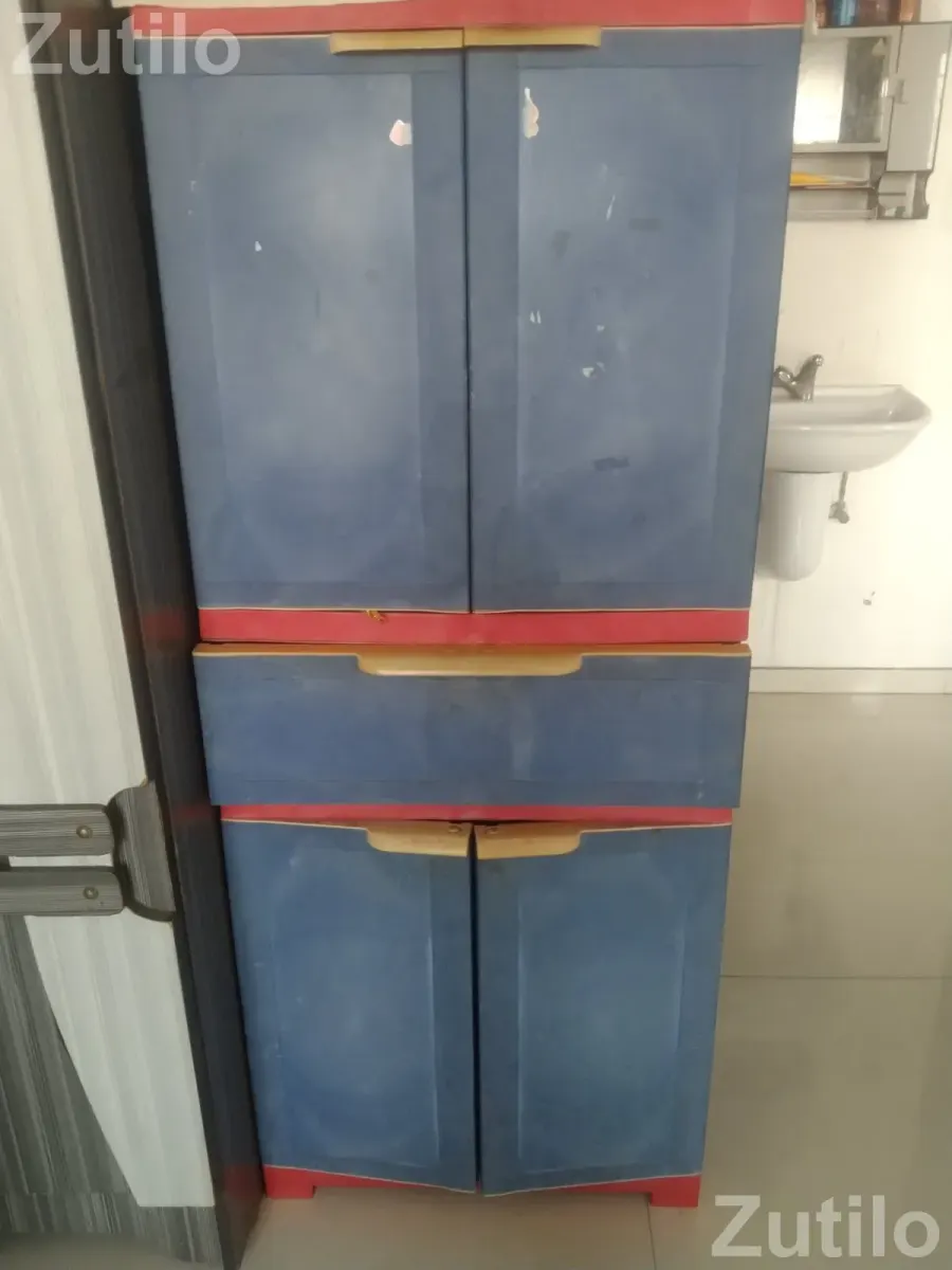 Nilkamal cupboard - વોર્ડરોબ, કબાટ અને સ્ટોરેજ - સુરત શહેર - Image 3