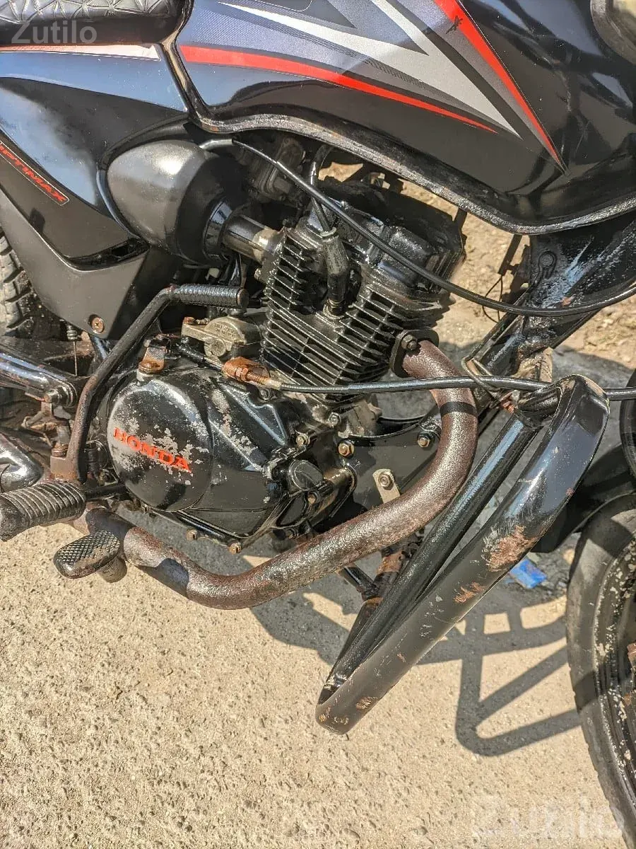 Honda 2013 Black Used Bike for Sale - બાઇક્સ - રણાવાવ - Image 2