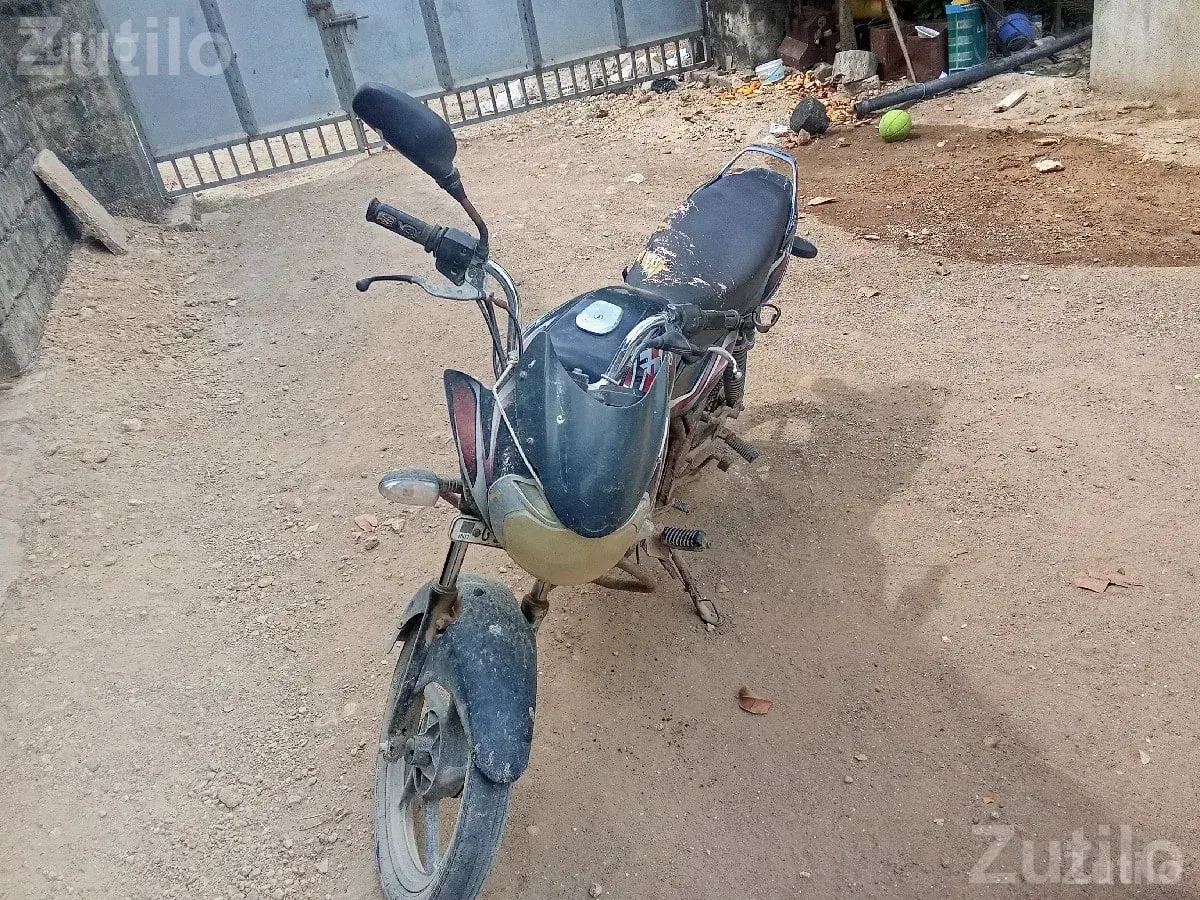 Bajaj Discover 2010 Model Bike - બાઇક્સ - પોરબંદર - Image 3