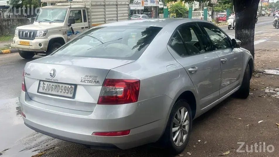 Skoda octave-2013 Diesal - કાર - વડોદરા શહેર - Image 3