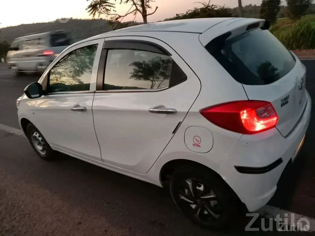 2017 Tata Tiago XM Petrol Single Owner - કાર - મહેસાણા શહેર - Image 3
