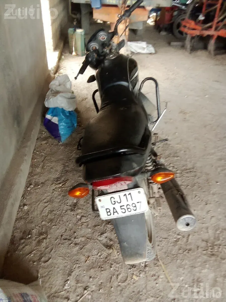 CD 110 2015 Model Motorcycle for Sale - બાઇક્સ - ઢોકડવા - Image 3