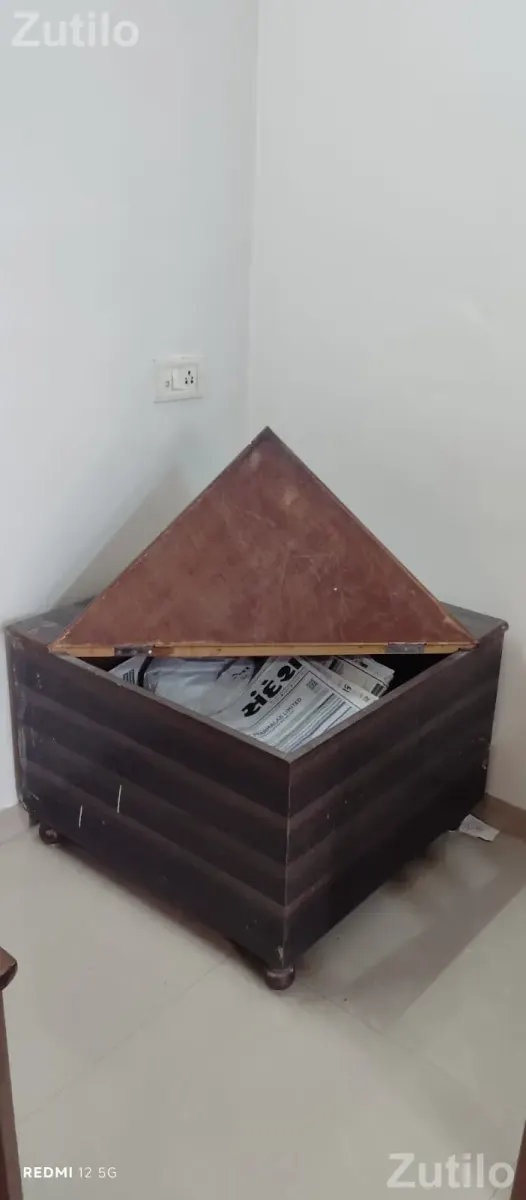 SOFA SET 3+2 +1 CHAIR AND PLUS-1CORNER BOX 2 X 2 - Sofa Sets - Vadodara City - Image 4