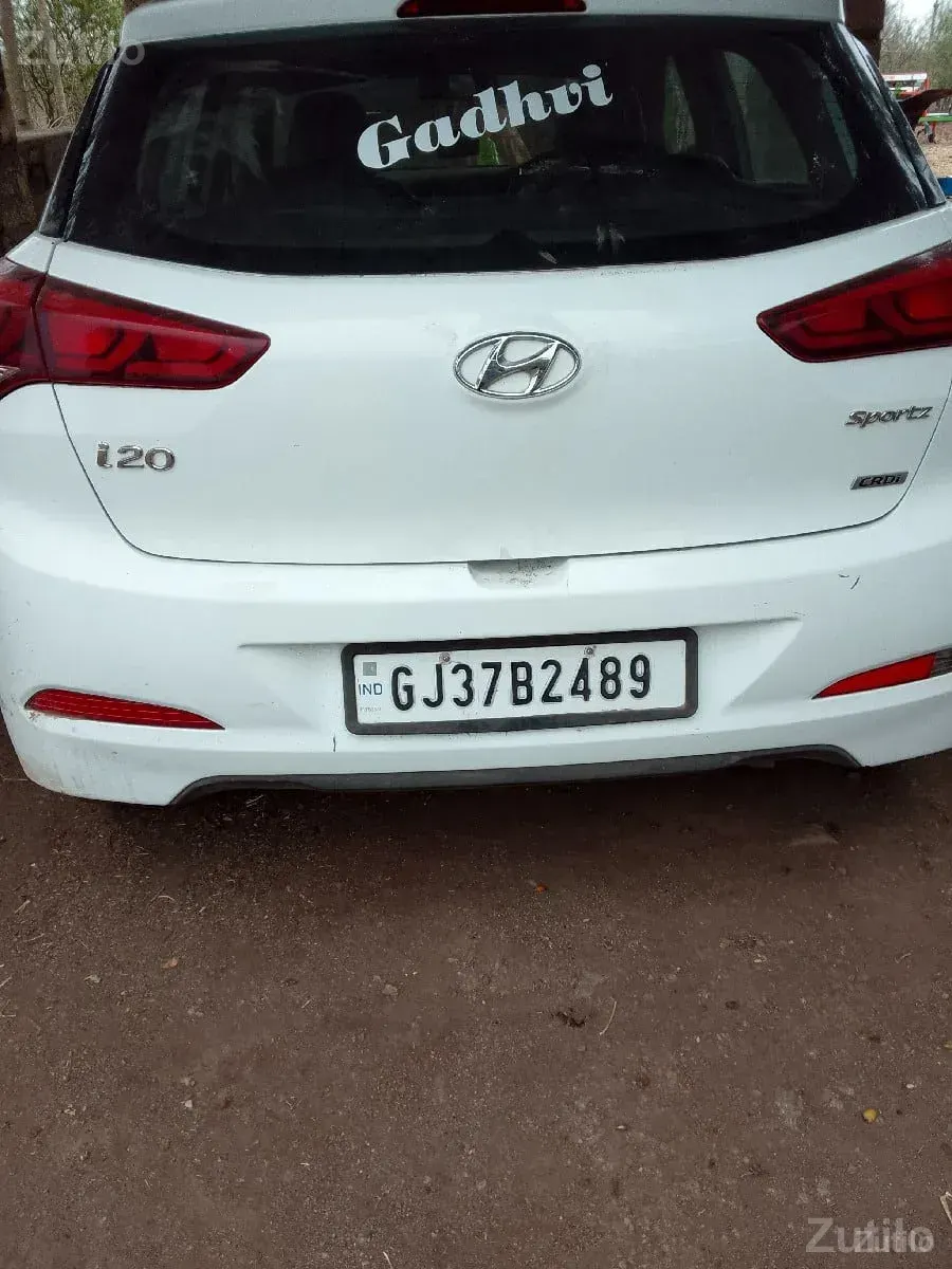 i20 ghadi ekchej karvi che - Cars - Dwarka - Image 3