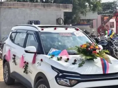 7 Seater Car on Rent for Tours and Weddings 7 Seater Car on Rent for Tours and Weddings