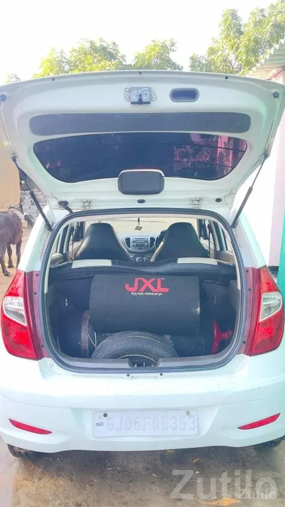 Hyundai i10 Era 1.1 2013 CNG - Cars - Radhanpur - Image 2