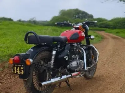 Royal Enfield Bullet Classic 350 2017 Bike Royal Enfield Bullet Classic 350 2017 Bike