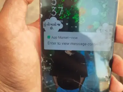 Touchscreen Smartphone with Cracked Display Touchscreen Smartphone with Cracked Display