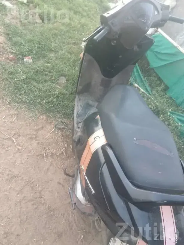 Honda Activa 2018 Scooter 2nd Owner - Bikes - Borsad - Image 3
