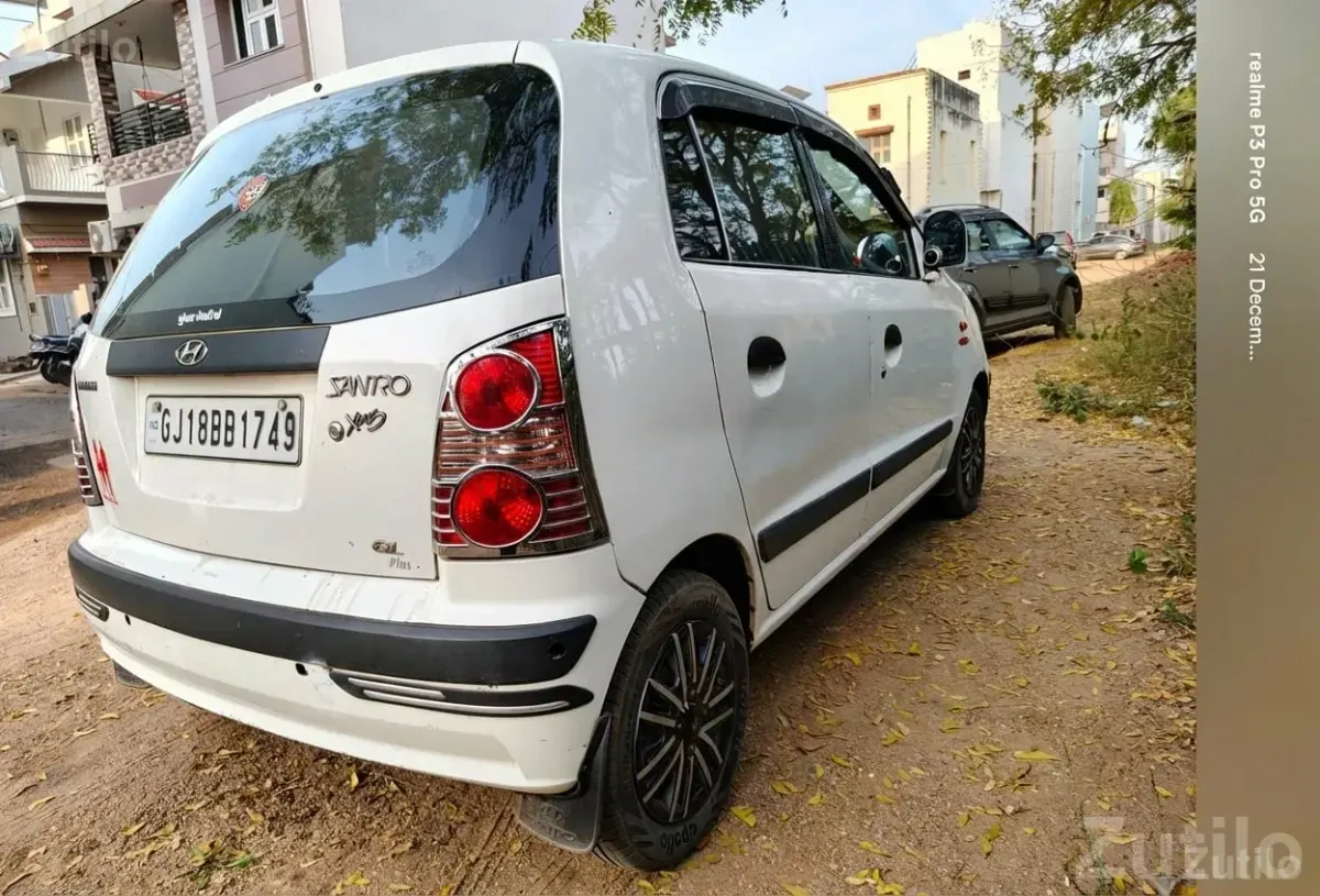 Hundai Santro xing 1.1 Gls Plus Audio  - કાર - અમદાવાદ શહેર - Image 4
