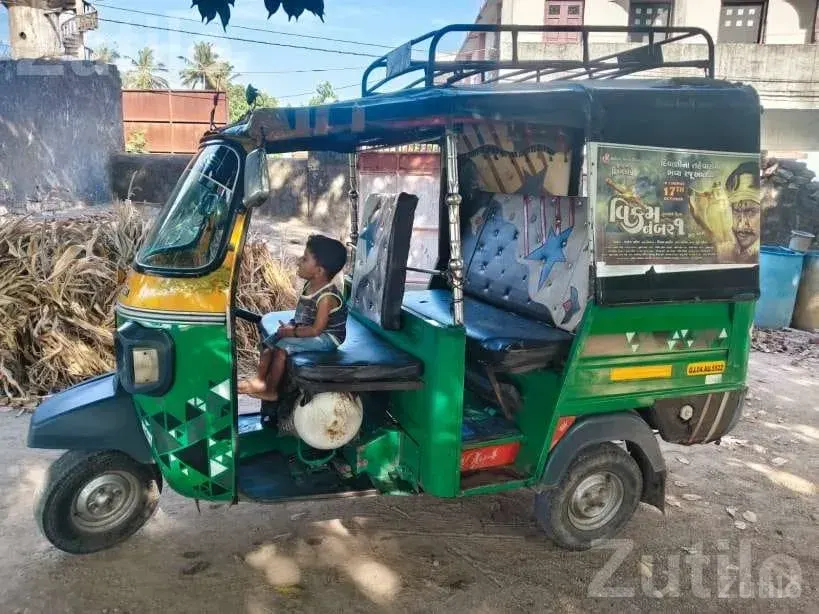 2023 Auto Rickshaw with Running Papers - ઓટો રિક્ષા - રણાવાવ - Image 2
