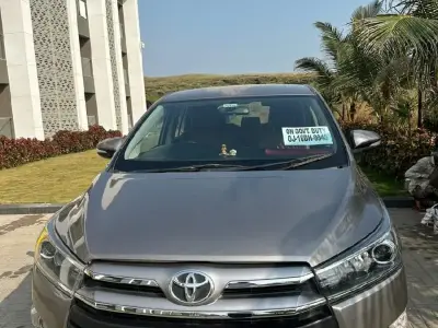 Toyota Innova Crysta V Diesel 2017