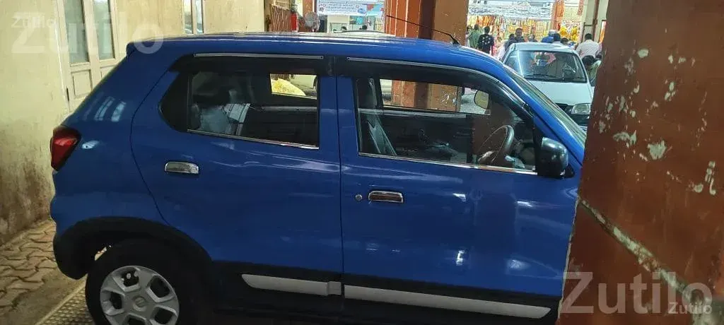 2022 Maruti Suzuki S-Presso Petrol Car - કાર - સુરત શહેર - Image 3