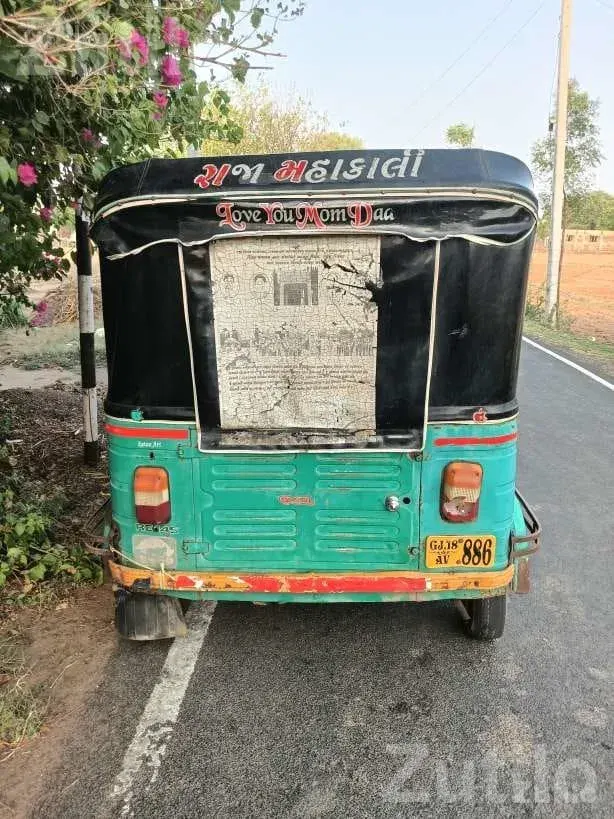 Bajaj 2 Stroke Auto Rickshaw 2012 - Auto Rickshaws - Dehgam - Image 3