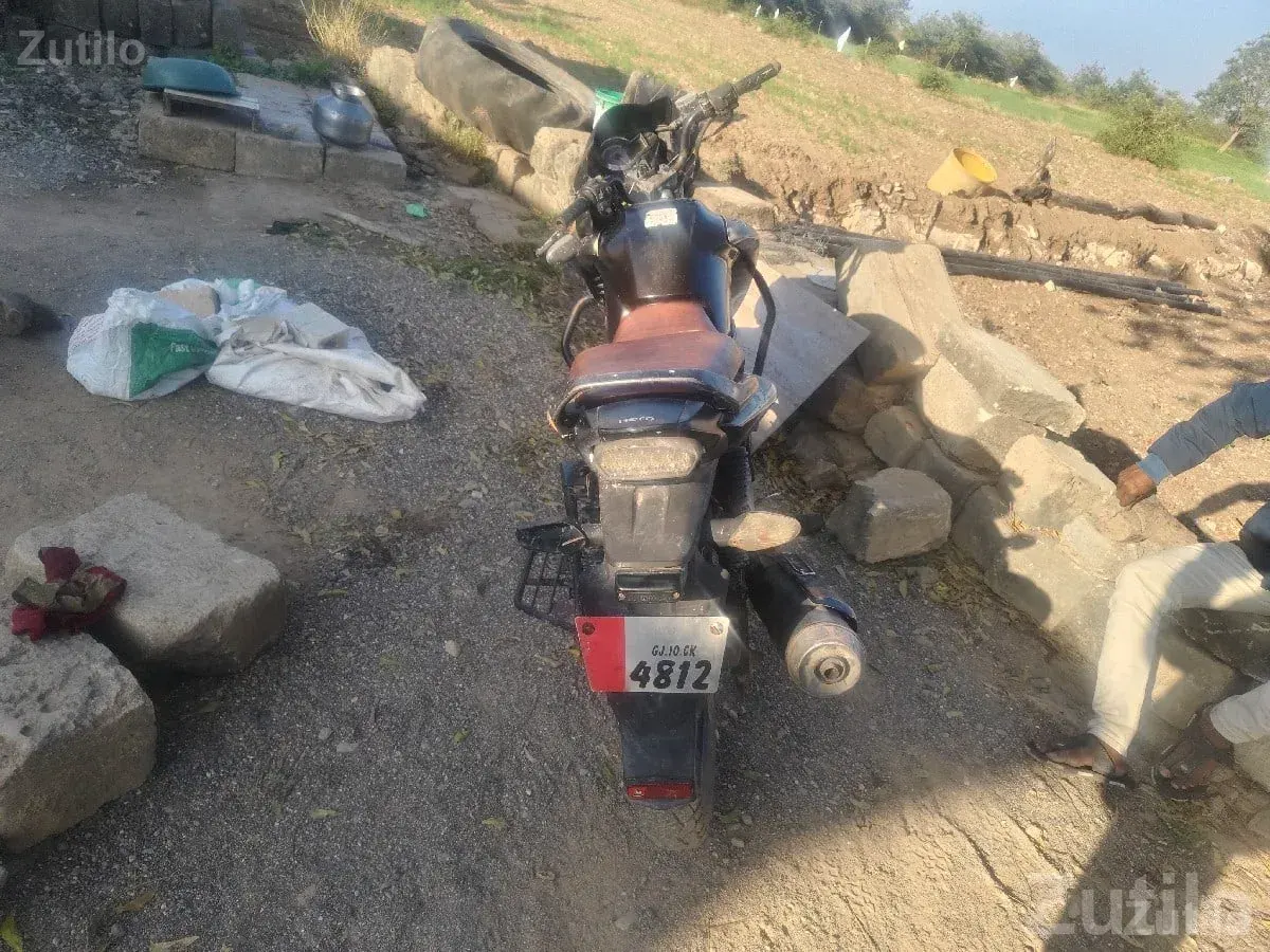 Used Hero Hunk 2016 Bike for Sale - Bikes - Bhanvad - Image 3