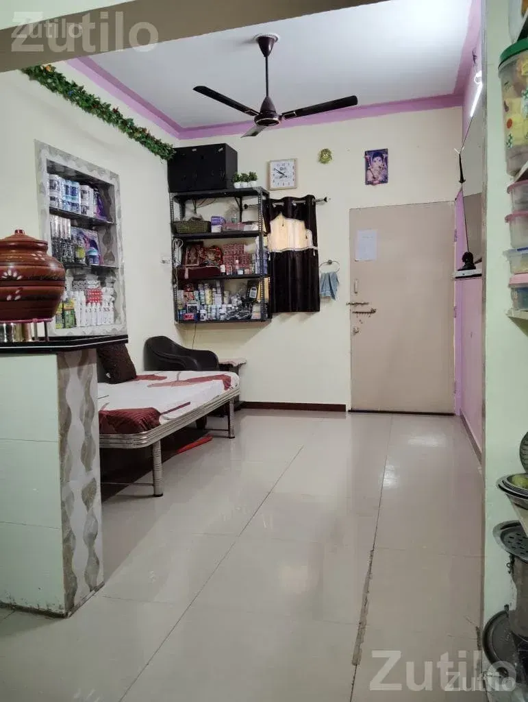 Semi Furnished 1BHK House for Sale 55 Var - ઘર વેચાણ માટે - રાજકોટ શહેર - Image 5