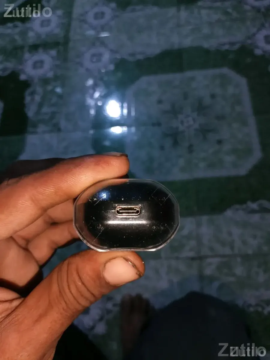 Wireless Earbuds with Charging Case - ઇલેક્ટ્રોનિક ઍક્સેસરીઝ - જુનાગઢ - Image 5