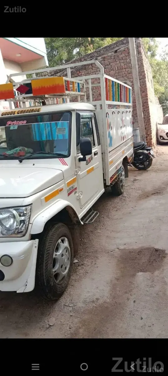 Mahindra Bolero Maxi Truck Plus White - Cars - Kadi - Image 2