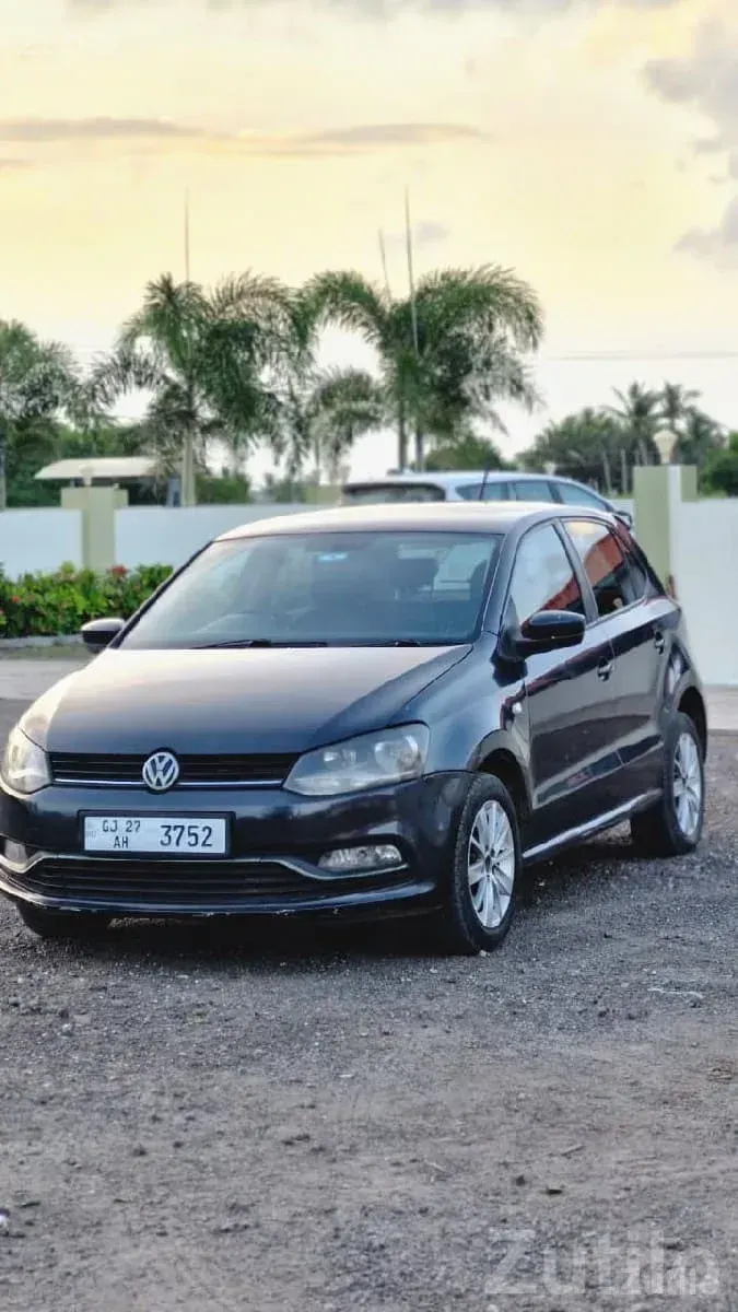 Volkswagen Polo 1.5 Highline Black - Cars - Bhanvad - Image 4