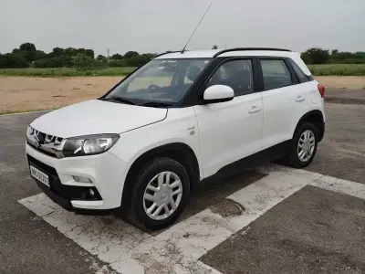 2020 Brezza White, Single Owner SUV 2020 Brezza White, Single Owner SUV