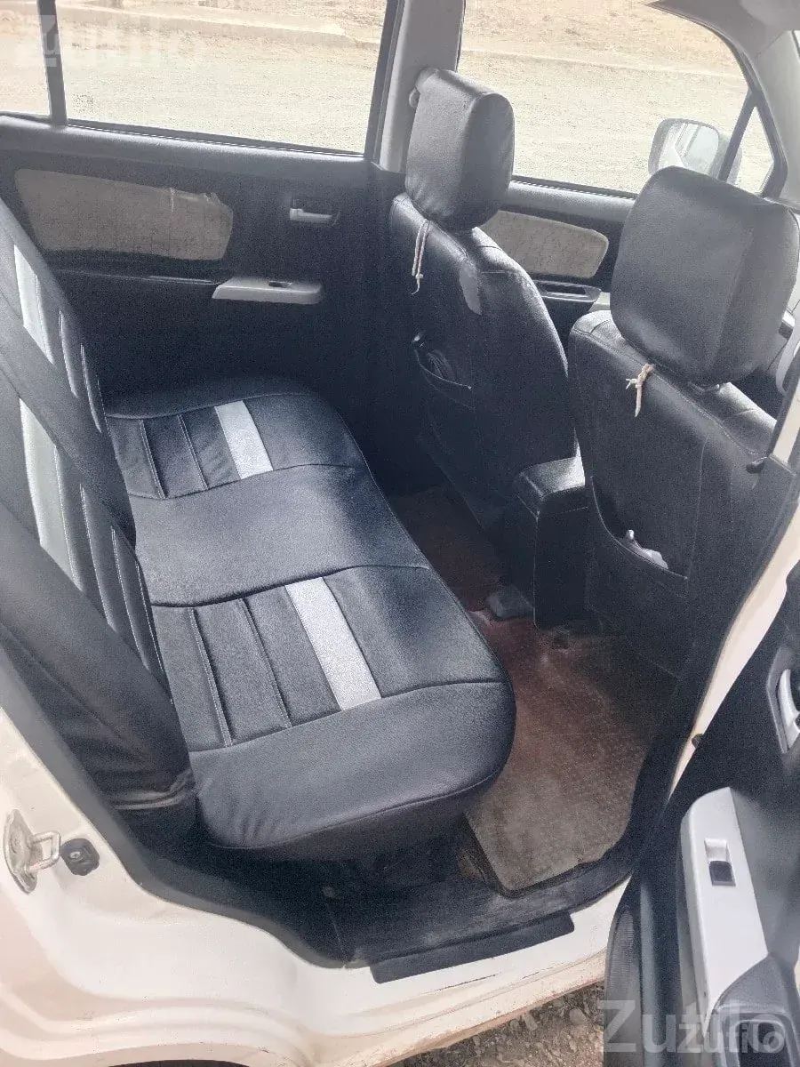 2014 Maruti Suzuki WagonR Petrol CNG - Cars - Kutiyana - Image 3