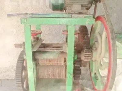 Sugarcane Juice Extraction Machine
