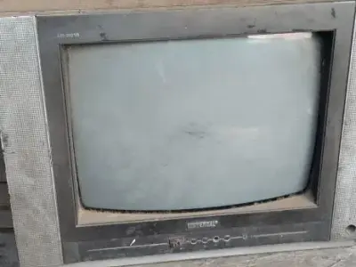 Universal CRT Television Universal CRT Television