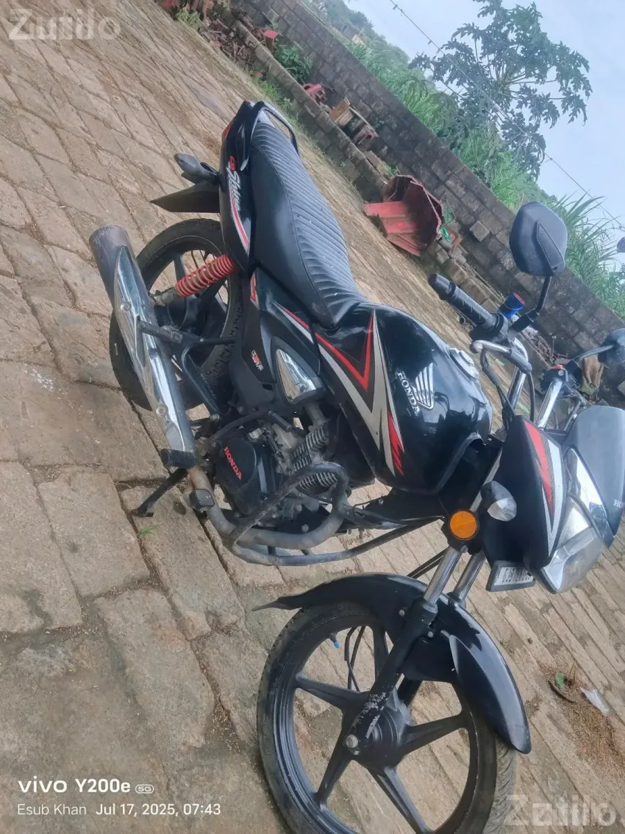 Honda CB Shine 2018 Bike - Bikes - Bhanvad - Image 3