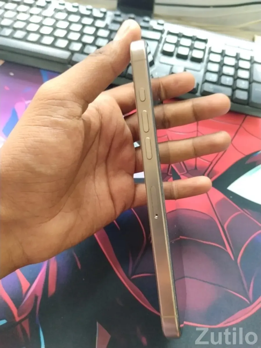 Iphone 16 pro max - મોબાઇલ ફોન - અમદાવાદ શહેર - Image 3