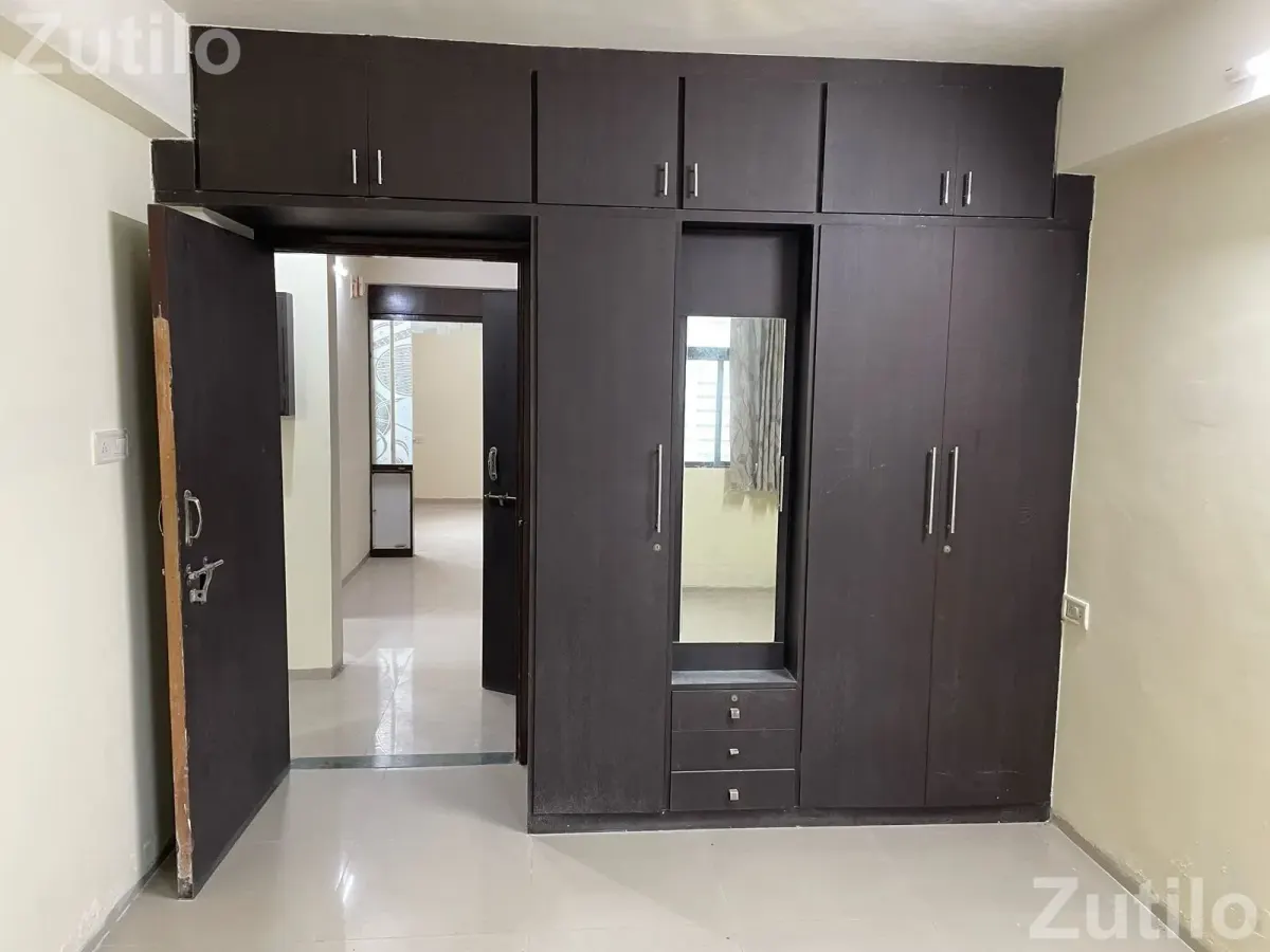 3 bhk flat for sell - ઘર વેચાણ માટે - સુરત શહેર - Image 2