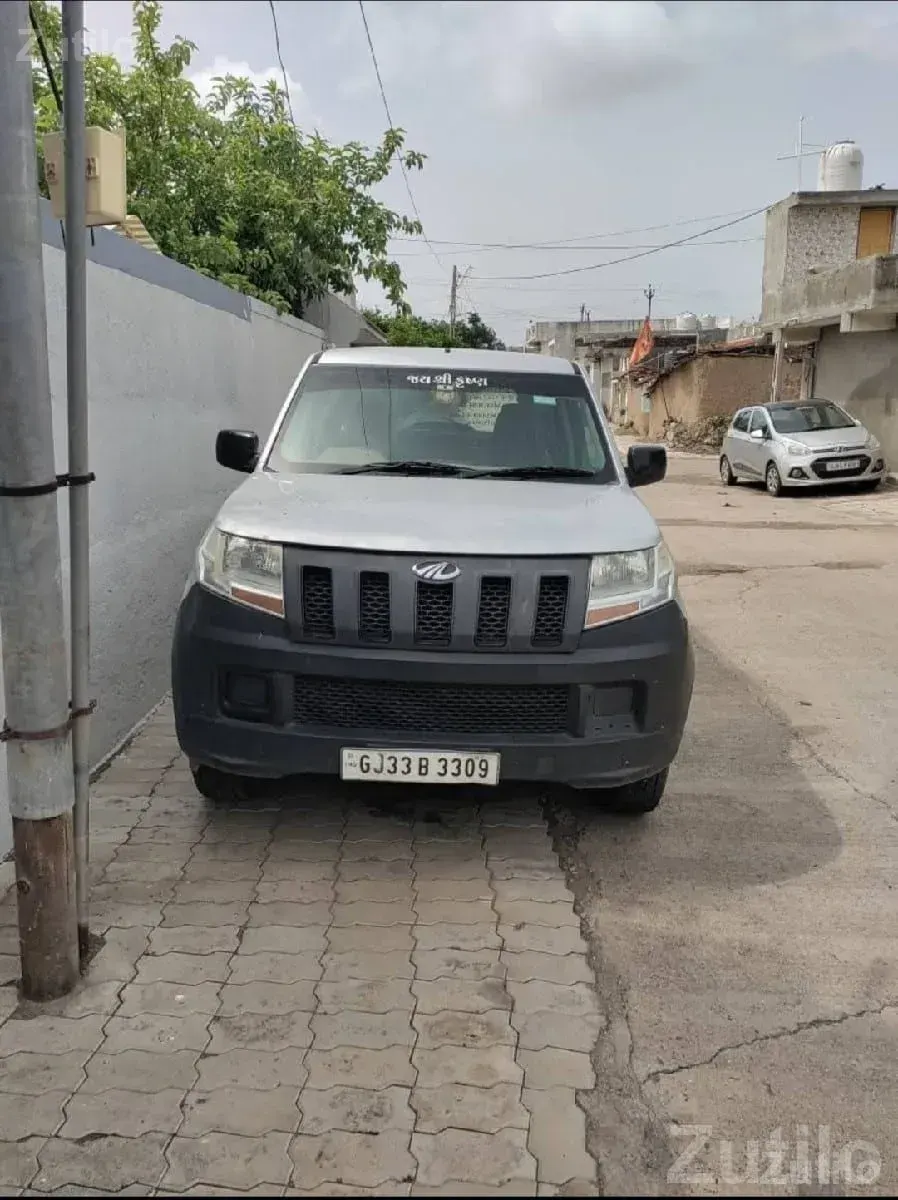 Mahindra TUV300 T4 2017 Diesel Car - Cars - Gadhada - Image 3